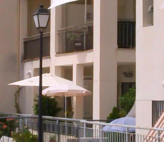 Casa Joca Pueblo ベナルマデナ
